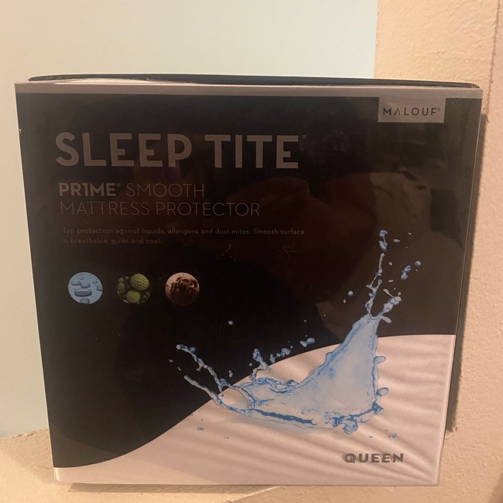 Malouf Sleep Tite Prime Smooth Mattress Protector - White (Queen). NWT. Boxed.